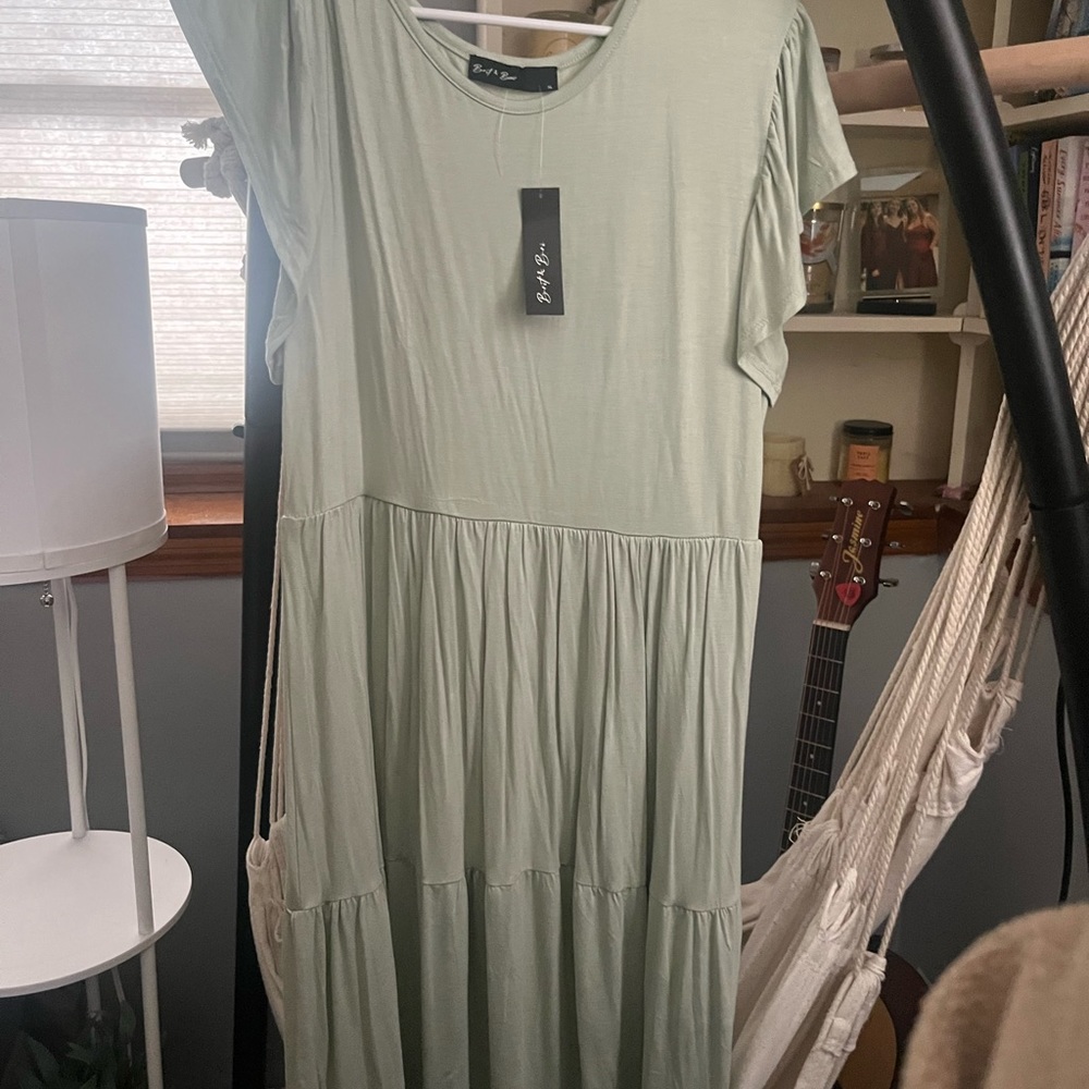 Dress - Picture 2 of 2